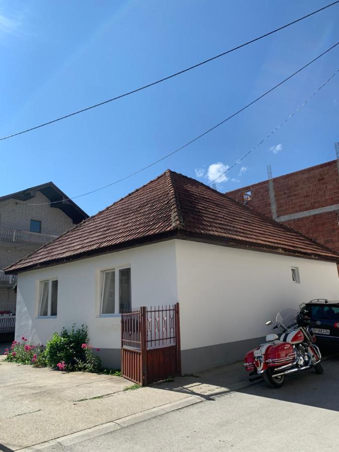 Lejla'S Guesthouse Gusinje Exteriör bild