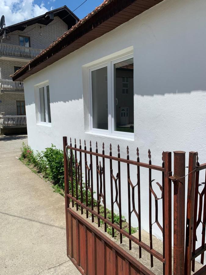 Lejla'S Guesthouse Gusinje Exteriör bild