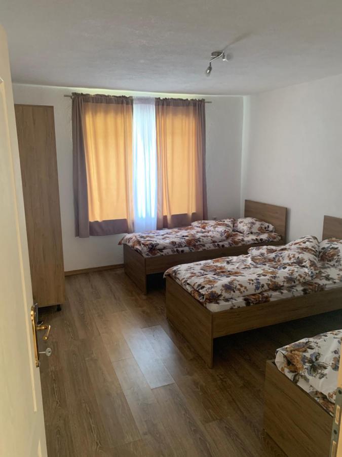 Lejla'S Guesthouse Gusinje Exteriör bild